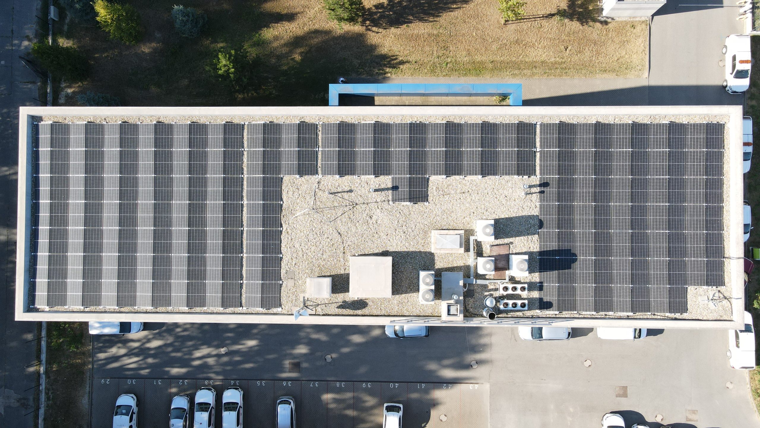 Strešná fotovoltická inštalácia LZE BVS Kutlíková, green energy slovakia