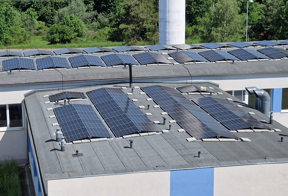 Strešná fotovoltická inštalácia LZE Lešť, green energy